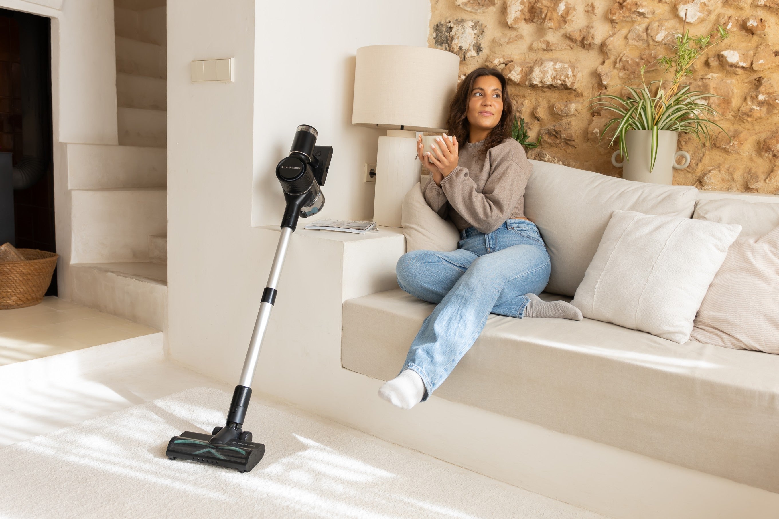 TV1 Aspirateur vertical sans fil - 90 minutes d'autonomie